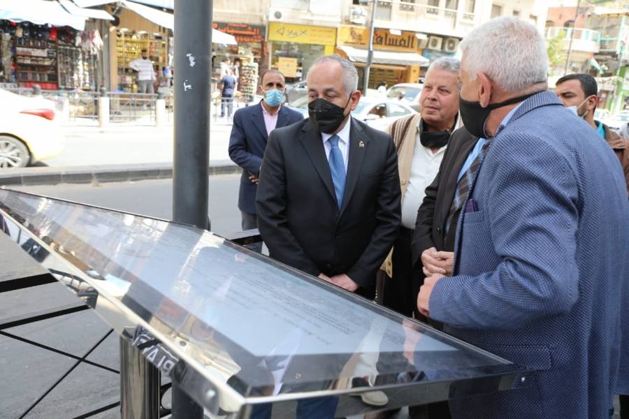 مندوبا عن جلالة الملك.. وزير الثقافة يفتتح مكتبة الجاحظ في وسط العاصمة