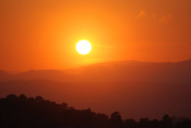 الأربعاء.. أجواء حارة نسبيا بأغلب مناطق المملكة