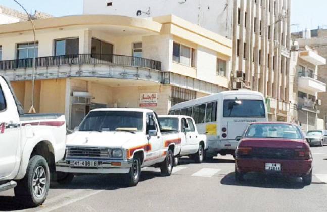 العقبة: ازدحامات بالأسواق قبيل رمضان.. ومطالب بتمديد ساعات العمل