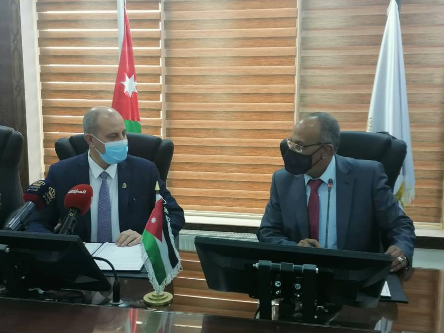 وزير العمل يوقع 6 اتفاقيات تشغيل توفر 1150 فرصة عمل خلال عام 2021 في عدد من شركات القطاع الخاص