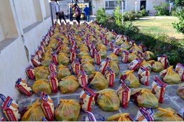 توزيع مساعدات على 660 أسرة سورية في عجلون