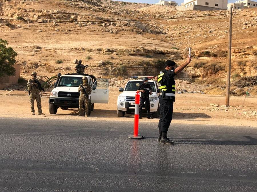 محافظ العاصمة يوجه رسالة للمواطنين بشأن أوامر الدفاع والحظر الشامل