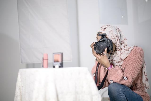 Madad Project helps turn young womans photography passion into a profession