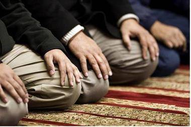 مطالبة برفع الحظر عن صلاة التراويح بالمساجد