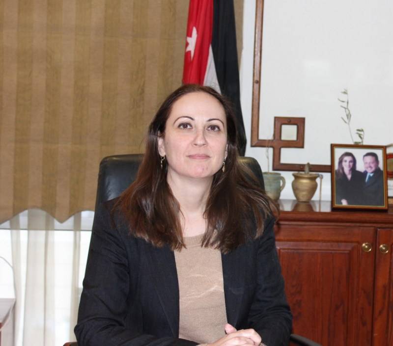 الحكومة تراجع بنود اتفاقيات التجارة الحرة