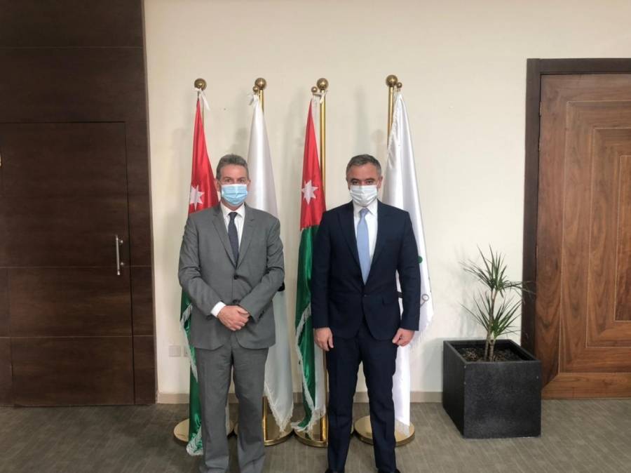 وزير الشباب يلتقي سفيرا أستراليا ومملكة هولندا