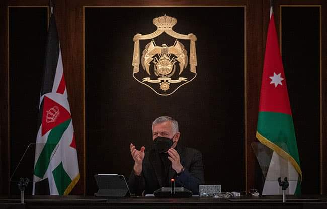 الملك يؤكد ضرورة تخفيف حدة إجراءات الحظر