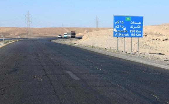 وزارة الزراعة : خطة تشجير الطرق الصحراوية تعتمد على الأشجار