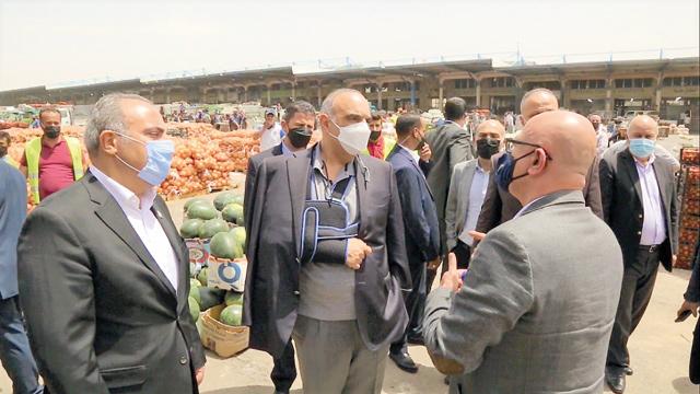 PM tours Amman central market, customs centre