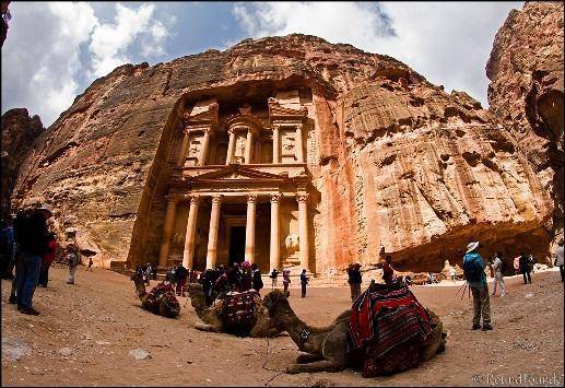 الدخل السياحي يهبط 83في شهرين