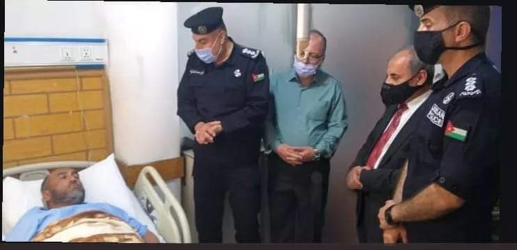 الشرطة المجتمعية في الزرقاء تلبي نداء استغاثة لعامل وطن من جنسية بنغاليه