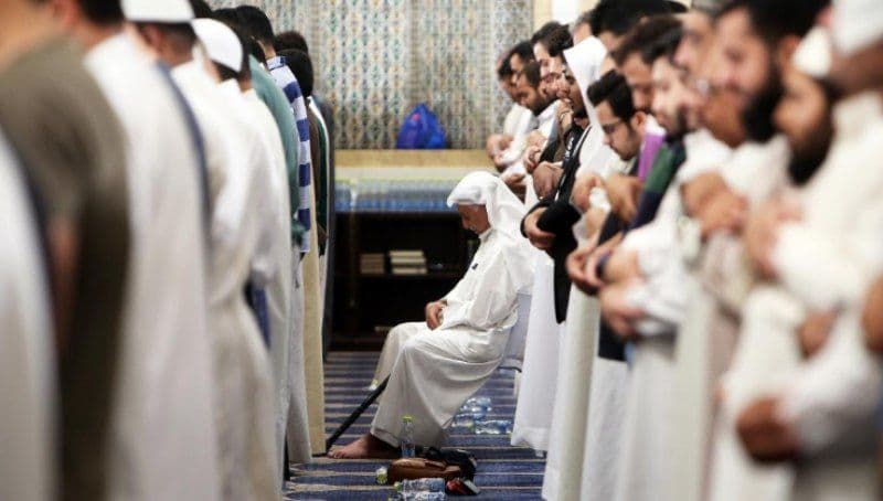 لأول مرة منذ بدء شهر رمضان تقوم  مساء  اليوم  الجمعة  صلاة التراويح