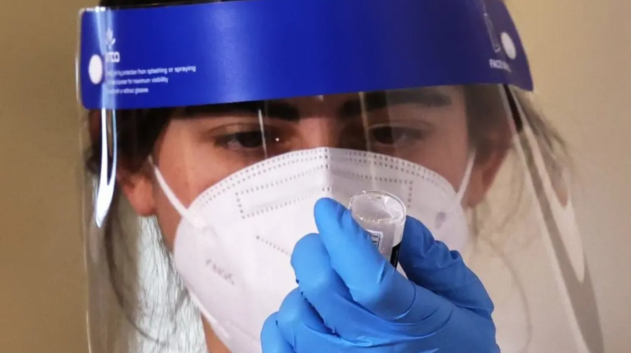 وزير الصحة يوضح حول الحساسية المفرطة قبل اللقاح .. و الموجة الثالثة لكورونا .. تفاصيل