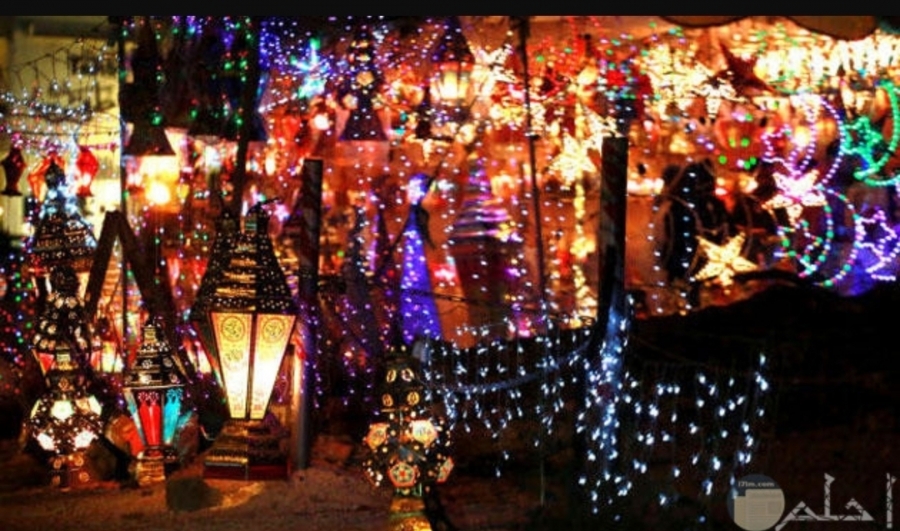 بهجة زينة شهر رمضان المبارك تبدد عتمة كورونا