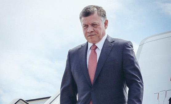 الملك يعود لارض الوطن