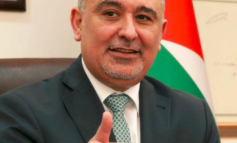 ” التخطيط” ” التمويل الدولية” توقعان ثلاث اتفاقيات لتشجيع الاستثمارات