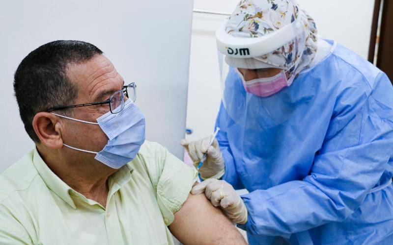 حملة تطعيم تشمل الجامعات بعد العيد