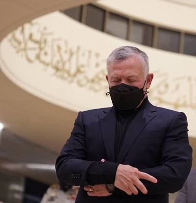 الملك وولي العهد يحييان ليلة القدر بمسجد الهاشمية... فيديو