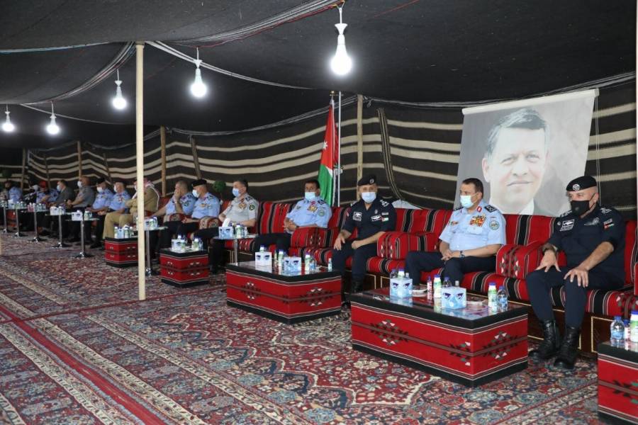 مدير الأمن العام ينقل تحيات القائد الأعلى لكافة مرتبات الأمن العام على جهودهم خلال الشهر الفضيل.