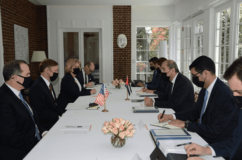 الصفدي يبحث التطورات الإقليمية باميركا