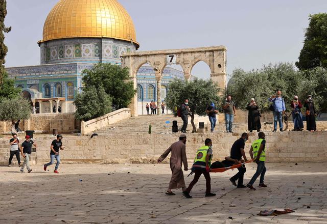 King, Erdogan discuss measures to counter Israeli violations at Al Aqsa