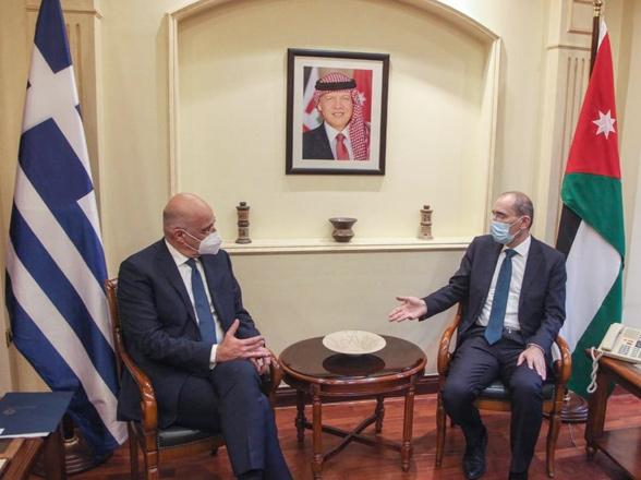 Safadi, Greek FM review efforts towards deescalation in Palestinian territories