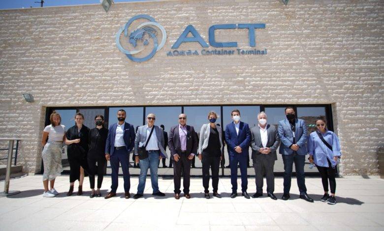 رئيس شركة ميناء حاويات العقبة التنفيذي يستقبل السفيرة السويدية