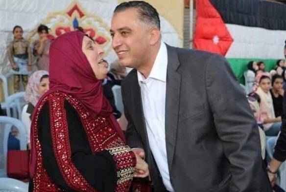 الظهراوي لوالدته: خذيني إذا عدتُ يوماً