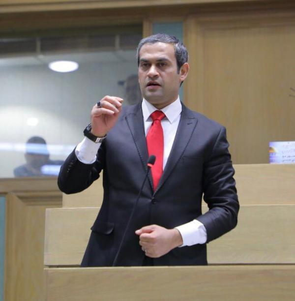 عاجل : مجلس النواب يجمد عضوية النائب أسامة العجارمة عاماً واحدا وقطع مخصصاته