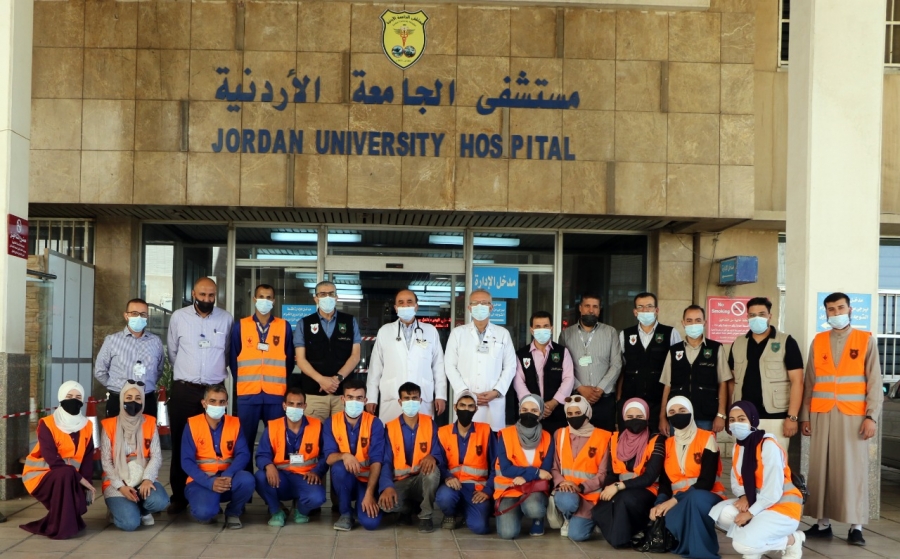 حملة بيئية في حرم ومحيط مستشفى الجامعة الأردنية... صور