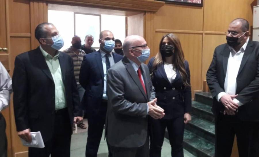 الاشغال تبدأ بحملة تطعيم موظفيها ضد فيروس كورونا