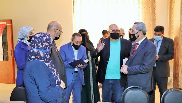 أبو قديس :يوعز بدراسة إنشاء 3 مدارس في مناطق بالبادية الجنوبية ومعان