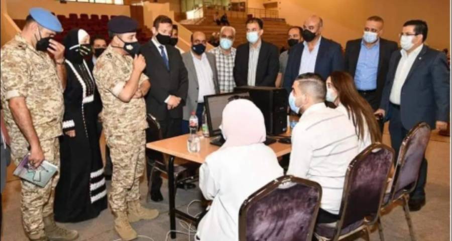 العميد الزعبي يتفقد مركز تطعيم “التكنولوجيا”