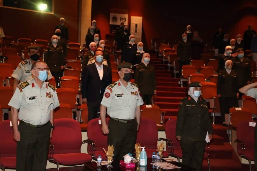 مدير الخدمات الطبية يفتتح  ورشة عمل مهارات الإتصال والتواصل.. صور