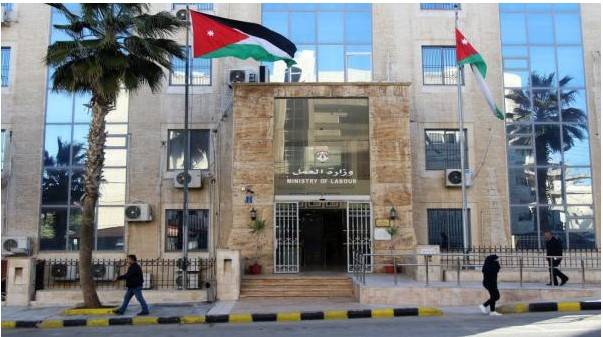 العمل: آلية معدلة لبرنامج توكيد