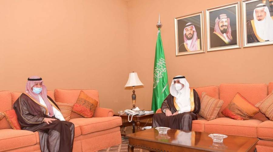 أمير تبوك يستقبل سفير خادم الحرمين الشريفين لدى الأردن