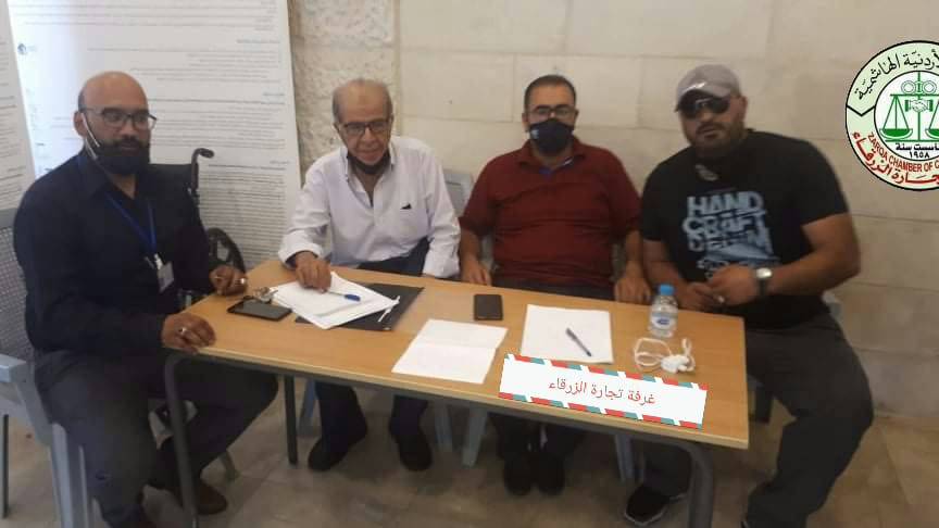 استمرار حملة إعطاء لقاح كورونا للقطاع التجاري في الزرقاء