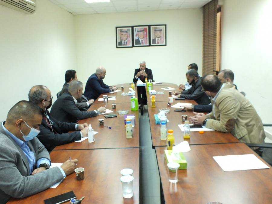 الصحفيين تقود اتفاقا بين إدارات الصحف لتحسين ايرادتها المالية .