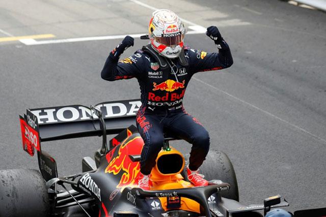 Red Bull brace for Mercedes backlash