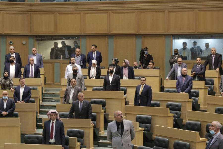 اسماء النواب غير المصوتون على فصل العجارمة