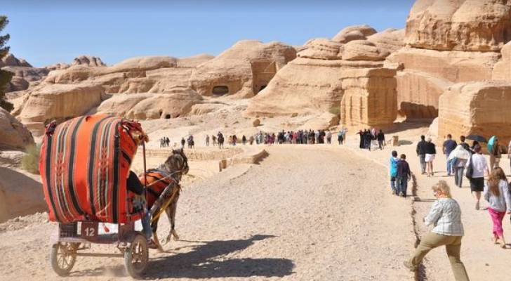 عودة 800 موظف من القطاع السياحي للعمل في البترا