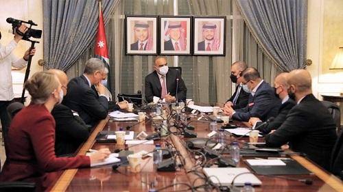 الخصاونة: نركز على التعافي الاقتصادي