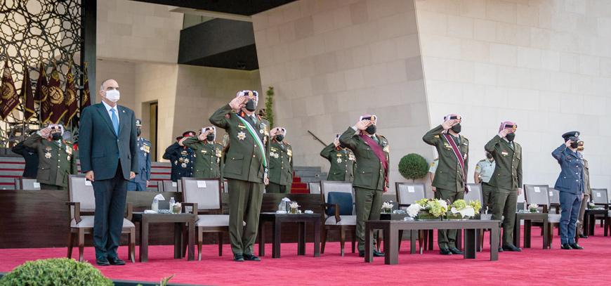 King attends JAF, security agencies’ ceremony marking Jordan’s centennial