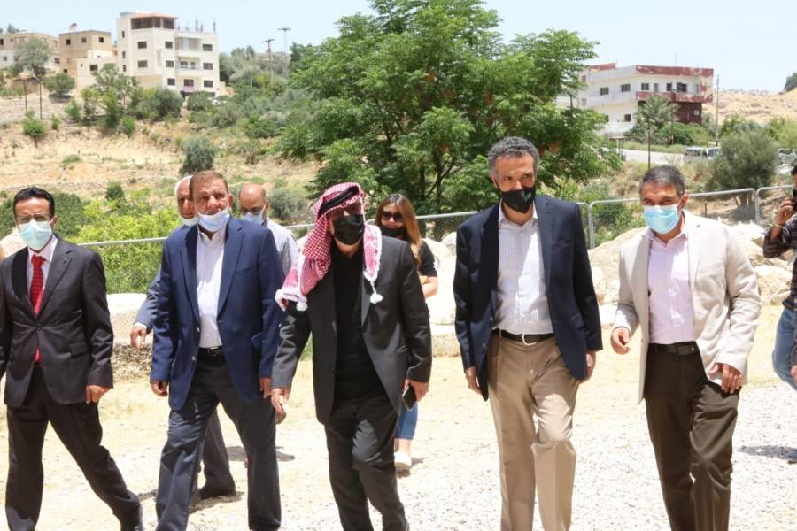 وزيرا الأشغال والسياحية يجريان جولة ميدانية لعدد من الموقع السياحية في عمان