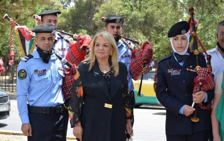 تحت رعاية الشريفة بدور بنت عبد الإله.. كرنفال المحبة للقائد