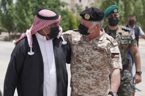 الشوابكة يروي الحوار الذي دار بين الملك و مجموعة من المتقاعدين العسكريين