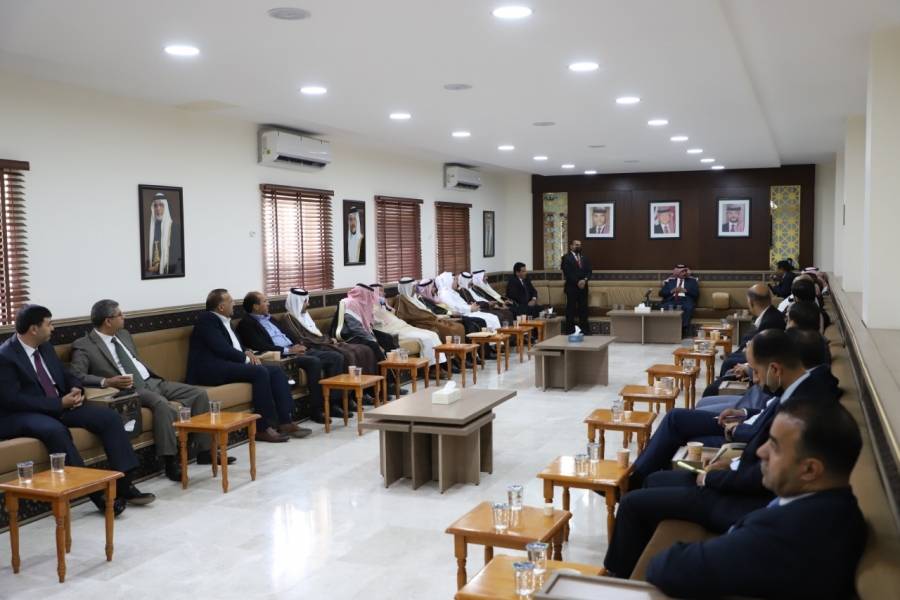 مستشار الملك لشؤون العشائر يلتقي ابناء مناطق البادية... صور