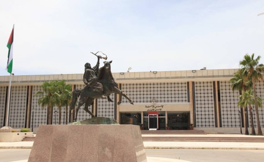 قانونية الأعيان توافق على مكافحة غسل الأموال وتمويل الإرهاب