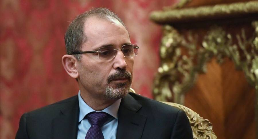 الصفدي ينقل تحيات الملك إلى أمير قطر