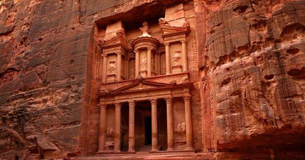 اقليم البترا يعلن شروط دخول المدينة الوردية اعتبارا من 1 تموز